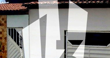 Casa com 2 quartos, 1 banheiro, 1 vaga, 77m² construída, desocupada