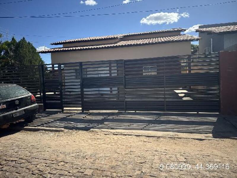 Casa em Bom Jesus/PI com 3 quartos