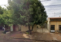 Casa com 250m², 3 quartos, 2 banheiros, desocupada