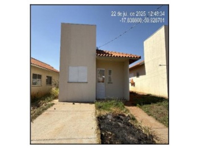 Casa com 49,76m² e terreno de 180m² em Rio Verde/GO