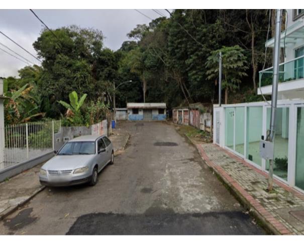 Fração ideal de 1/4 sobre lote no bairro Paineiras