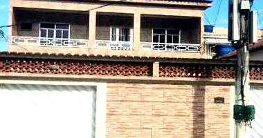 Casa em leilão com 249m² de área construída