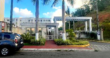 Apartamento com 2 Quartos e 1 Vaga em Candeias