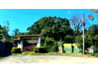 Casa Alto Padrão com garagem ampla e área de lazer