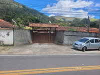 Casa com 3 quartos, 119,7m², ocupada, em Petrópolis