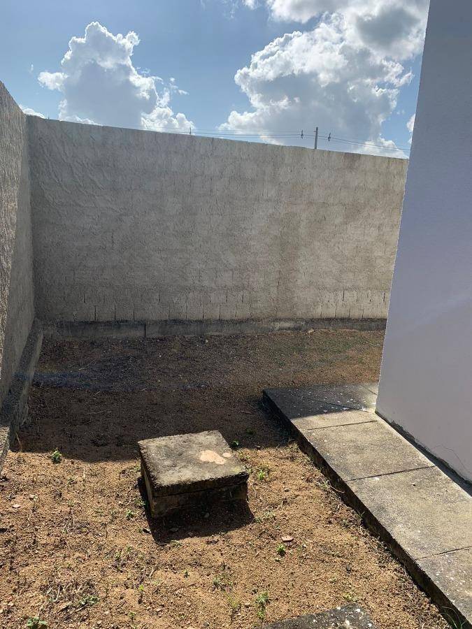 Casa com 3 quartos, 1 banheiro, 62m² construída, ocupada