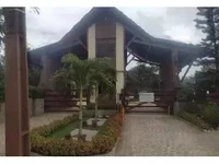 Casa Ocupada com 651,97m² de Área Construída em Gravatá