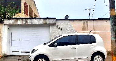 Casa 2 quartos, 1 banheiro, 1 vaga, 70m² construída, desocupada