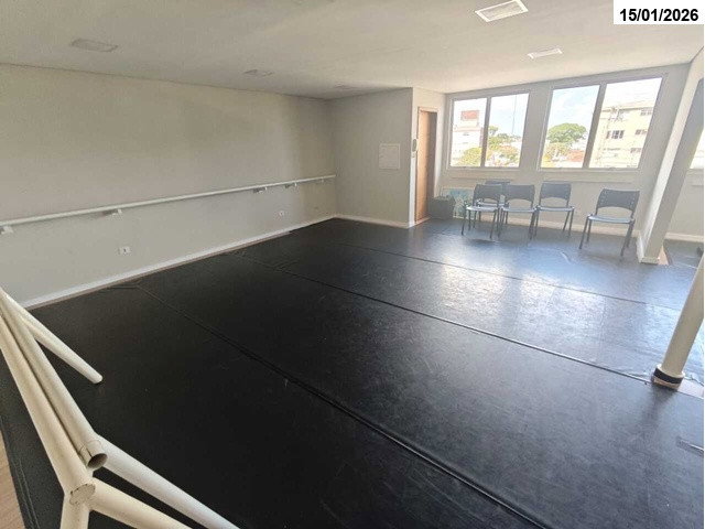 Sala comercial de 38,02 m² ocupada no Capão Raso