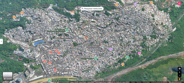 Terreno com 432,66m² em localização estratégica, posse parcial