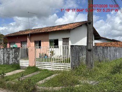 Casa com 2 quartos e 39,93 m² em lote de 190 m²