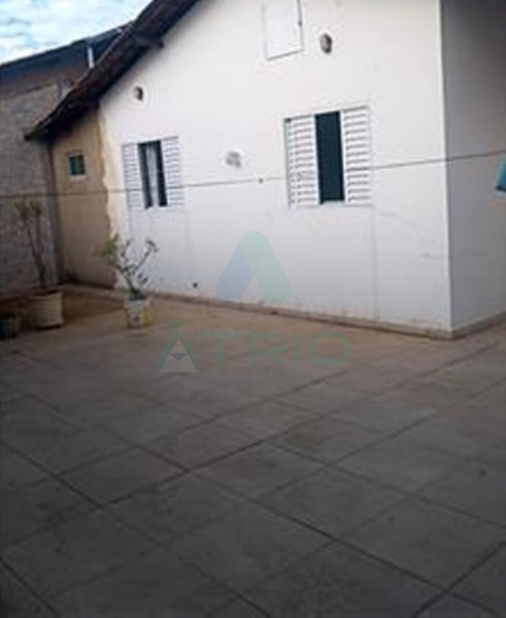 Casa com 300m² de terreno em Araxá/MG