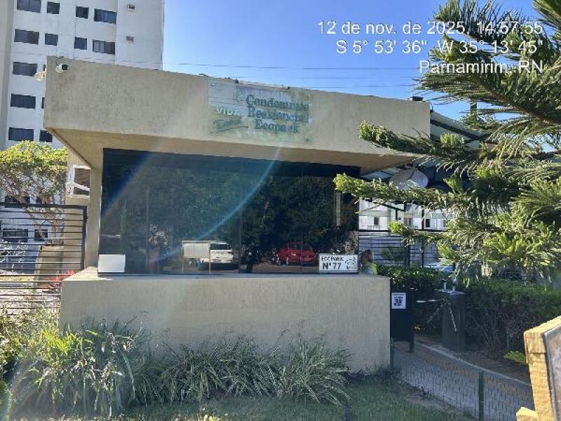 Apartamento com 2 quartos em Parnamirim/RN