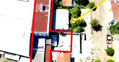 Grande Edificação com área ampla, desocupada, ideal para comércio