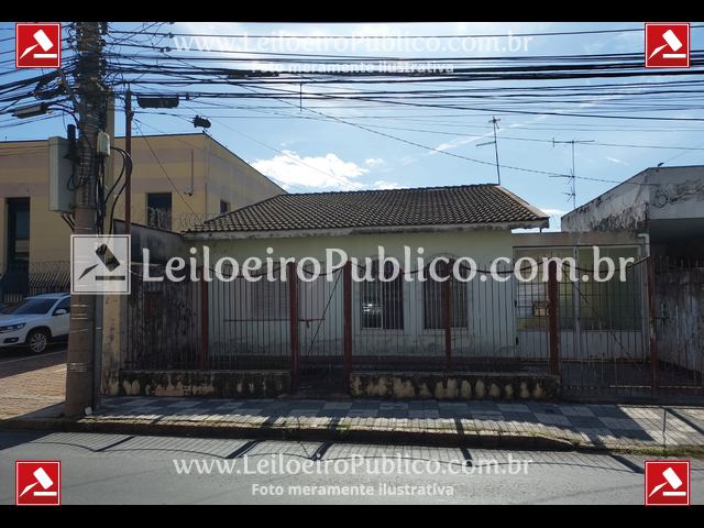 Casa com 2 quartos, 1 banheiro, 1 vaga e 400m² de terreno