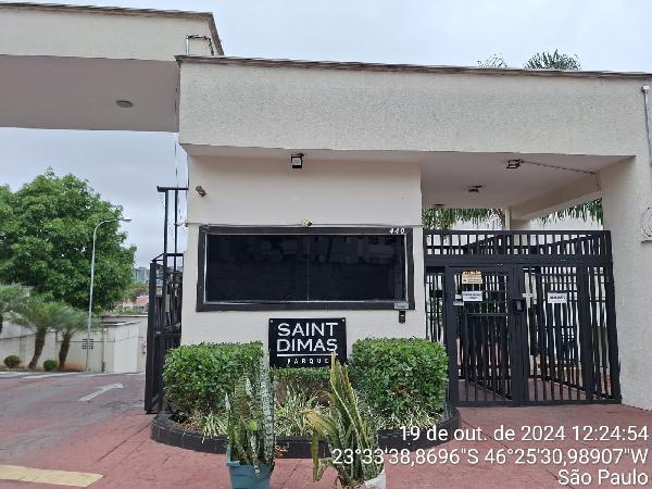Apartamento com 2 Quartos e 1 Vaga em Guianazes