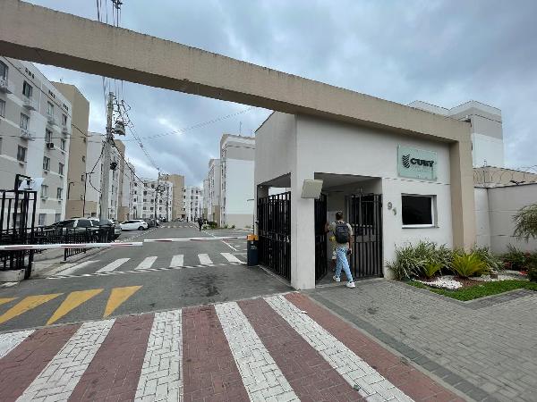 Apartamento com 2 Quartos e Área Privativa em Campo Grande