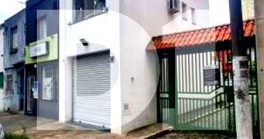 Casa desocupada com 2 quartos e 1 vaga em Ipiranga