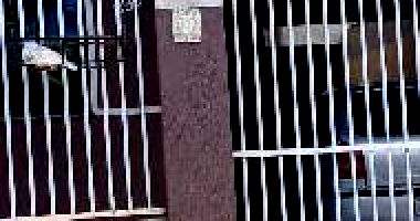 Casa com 3 quartos, 1 banheiro, 69.89m² construída, desocupada