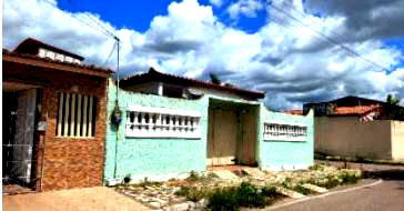 Casa com 2 quartos, 1 banheiro, 45m² construída, ocupada