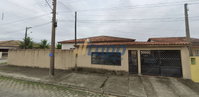 Casa com 3 suítes e edícula em Ilha Comprida