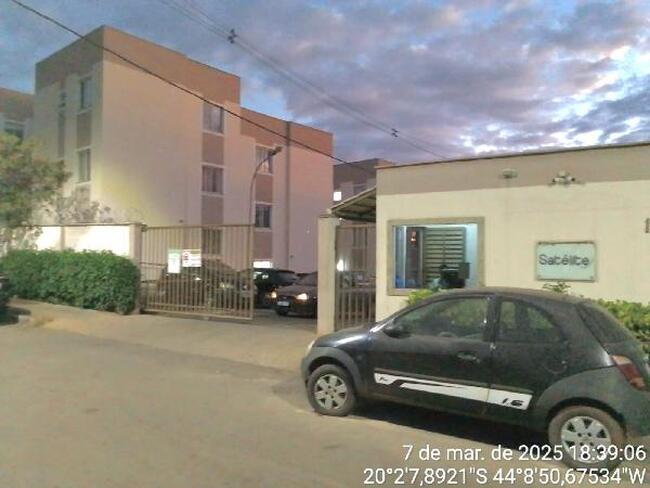 Apartamento com 2 quartos, 1 banheiro, 77m²