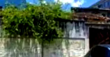 Casa com 250m² de terreno e 66m² construída - Ocupada