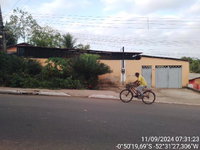 Casa com 3 Quartos e 2 Vagas em Laranjal do Jari