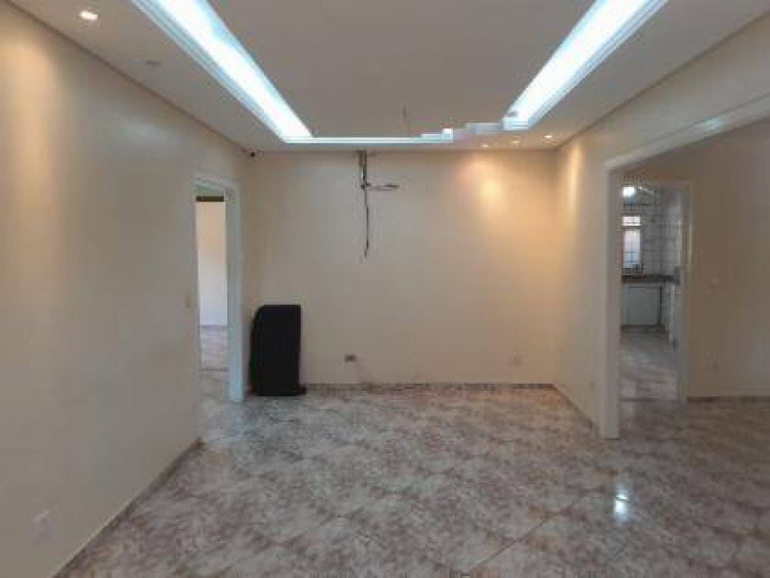 Casa ocupada com 263 m² construídos