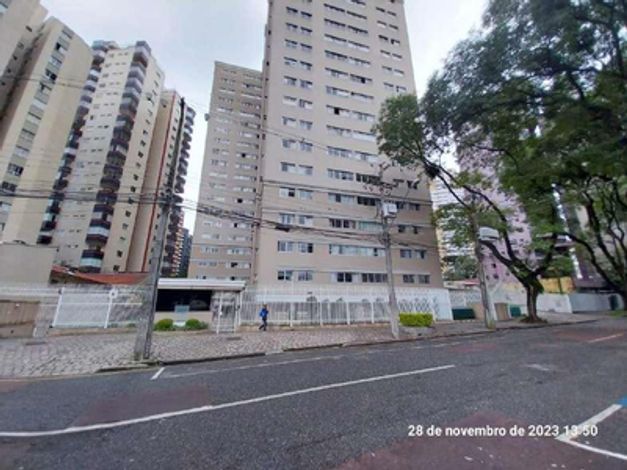 Apartamento 62-B com 1 Vaga em Curitiba - Residencial Casablanca