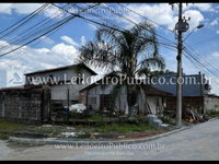 Imóvel Urbano com 262,24 m² em Joinville, terreno regular