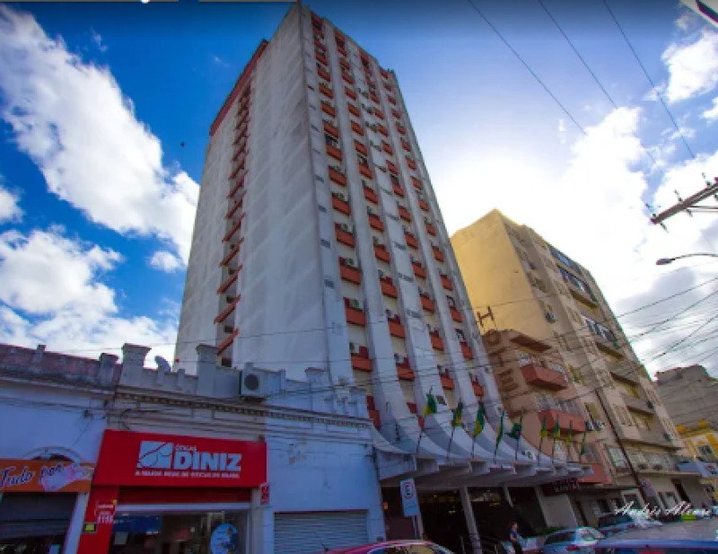 Imóvel comercial com 5.717,21 m² de área construída
