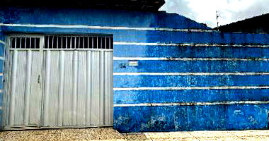 Casa 2 quartos com área construída de 62 m² e terreno de 128 m²
