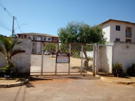 Apartamento com 50.8m² em Luziânia - GO