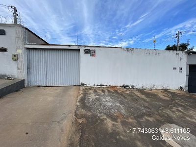 Casa com 2 quartos, 2 banheiros e 63,61 m²