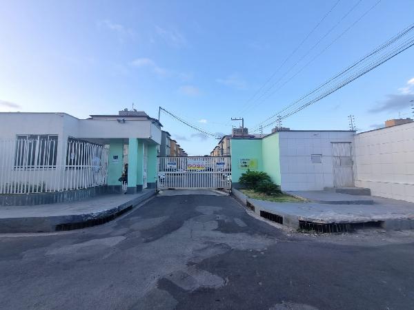 Apartamento 2 quartos, 2 banheiros, varanda e área de serviço