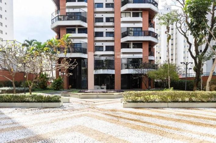 Apartamento duplex cobertura com 4 vagas, 267m² privativos