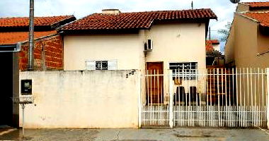 Casa com 1 Quarto e Área de Serviço em José Bonifácio
