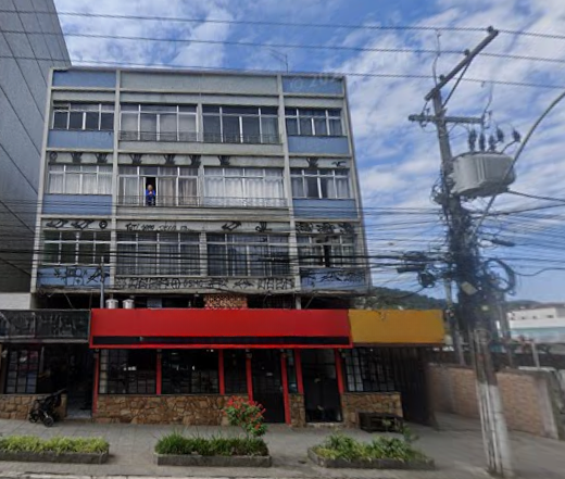 Apartamento com 1/3 de propriedade, 2 quartos, 1 banheiro, 421,5076 m²