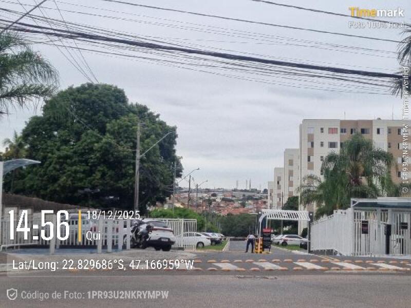 Apartamento com 2 quartos, 1 banheiro e 1 vaga de garagem