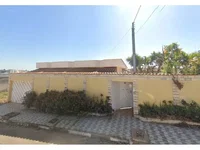 Casa em leilão com 323,16m² de área construída
