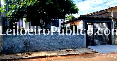 Casa com 2 quartos, 1 banheiro, 56,48m², 2 vagas, área construída