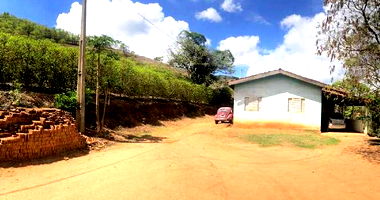 Sítio com casa principal, casa colono e barracão, 9,95 ha rural