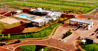 Terreno amplo de 511,91m² com área privativa e comum, pronto para investimento