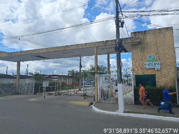 Casa com 2 quartos e 52,63m² de área privativa