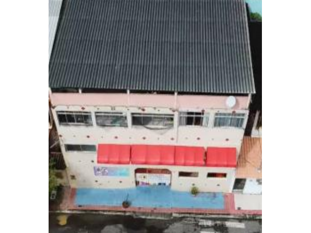 Imóvel Residencial e Comercial com 3 Andares e 8 Salas