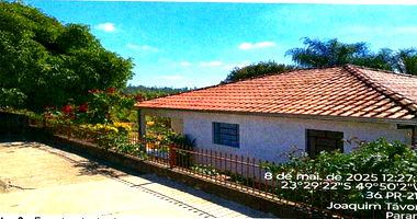 Casa Ocupada com 70m² Construída em São Roque do Pinhal