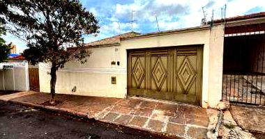 Casa Ocupada com 3 Quartos em Araraquara/SP