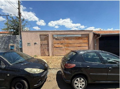 Casa com 1 quarto, 1 banheiro e 26,18 m² construídos, ocupada