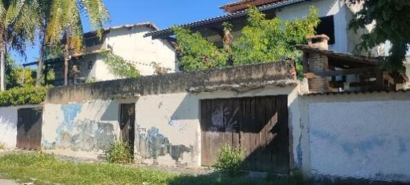 Casa com 4 quartos, 5 banheiros e 314m² de área privativa